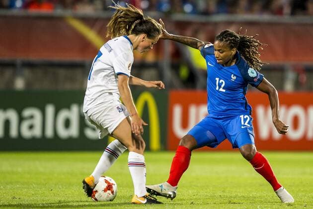 TILBURG - 18-07-2017. EK vrouwenvoetbal, Woman s Euro 2017, groepswedstrijd Frankrijk - IJsland. Elodie Thomis in actie. Frankrijk - IJsland  Copyright: xToinxDamenx 1650035
