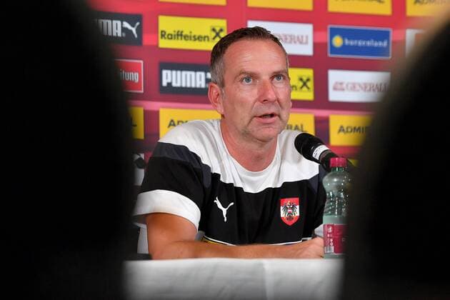 SOCCER - UEFA EURO EM Europameisterschaft Fussball 2017, ENG vs SCO WAGENINGEN,NETHERLANDS,19.JUL.17 - WOMEN SOCCER - UEFA Women s European Championship EM Europameisterschaft 2017, OEFB, Oesterreichischer Fussball-Bund, press conference PK Pressekonferenz team AUT. Image shows head coach Dominik Thalhammer (AUT). GEPAxpictures xFlorianxErtl