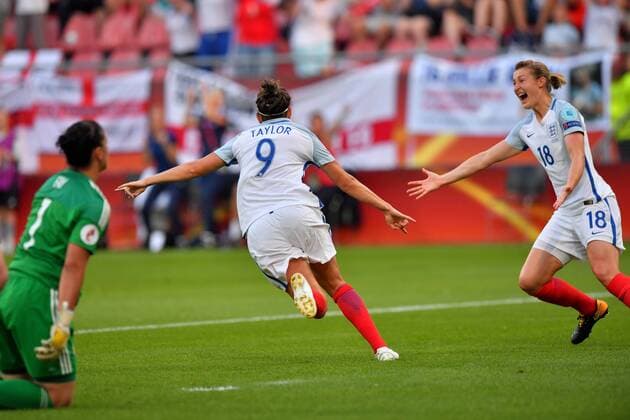 SOCCER - UEFA EURO EM Europameisterschaft Fussball 2017, ENG vs SCO UTRECHT,NETHERLANDS,19.JUL.17 - WOMEN SOCCER - UEFA Women s European Championship EM Europameisterschaft 2017, Group D, England vs Scotland. Image shows the rejoicing of Jodie Taylor and Ellen White (ENG). GEPAxpictures xFlorianxErtl