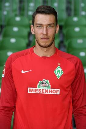 FUSSBALL 1. BUNDESLIGA SAISON 2017 2018 Porträttermin SV Werder Bremen: Torwart Jiri Pavlenka Bremen