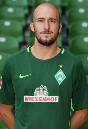 FUSSBALL 1. BUNDESLIGA SAISON 2017 2018 Porträttermin SV Werder Bremen: Luca Caldirola Bremen