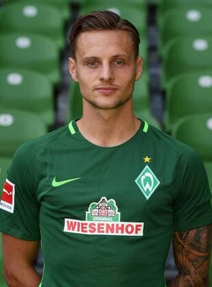 FUSSBALL 1. BUNDESLIGA SAISON 2017 2018 Porträttermin SV Werder Bremen: Robert Bauer Bremen
