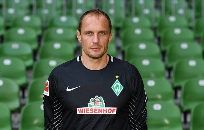 FUSSBALL 1. BUNDESLIGA SAISON 2017 2018 Porträttermin SV Werder Bremen: Torwart Jaroslav Drobny Bremen