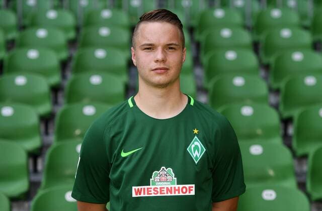 FUSSBALL 1. BUNDESLIGA SAISON 2017 2018 Porträttermin SV Werder Bremen: Niklas Schmidt Bremen