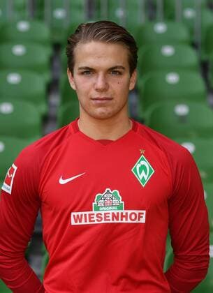 FUSSBALL 1. BUNDESLIGA SAISON 2017 2018 Porträttermin SV Werder Bremen: Torwart Luca Plogmann Bremen