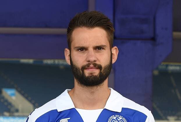 Fußball 2. Bundesliga Offizieller Fototermin MSV Duisburg am 15.07.2017 in der Schauinsland-Reisen-Arena in Duisburg Tim Albutat ( Duisburg ) xRx