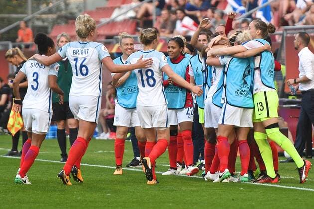 19.07.2017, Stadion Galgenwaard, Utrecht, NED, UEFA Frauen EM 2017, England vs Schottland, Gruppe D, im Bild Jodie Taylor of England celebrates scoring their first goal to make it England 1 Scotland 0 Jodie Taylor of England celebrates scoring their first goal to make it England 1 Scotland 0 during the group D match of UEFA Women s EURO 2017 between England and Scotland at the Stadion Galgenwaard in Utrecht, Netherlands on 2017 07 19. Utrecht  EP_fil  
