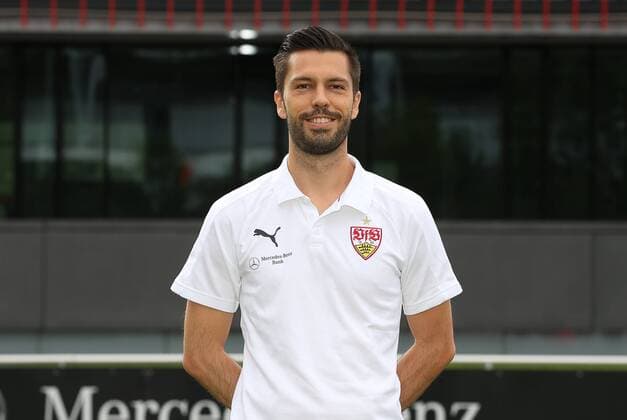 20.07.2017, Deutschland, Stuttgart, VfB Stuttgart II Offizieller Fototermin, Portrait: Physiotherapeut Kevin Fischer