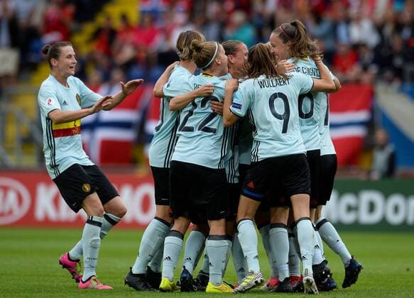 Belgian team celebrates after scoring during a soccer game between Belgian national women s soccer team Red Flames and Norway, the second game in group A in the group stage of the Women s European Championship EM Europameisterschaft 2017 in the Netherlands, Thursday 20 July 2017 in Breda, The Netherlands. DAVIDxCATRY  x05134982x