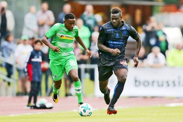 Ibrahima Traore (Moenchengladbach) und Mario Balotelli (Nizza) waehrend des Testspiels der Borussia Moenchengladbach gegen OGC Nizza am 20.07.2017 in Rottach-Egern. Rottach-Egern Copyright: xEngelbrecht Eibner-Pressefotox EP_MET