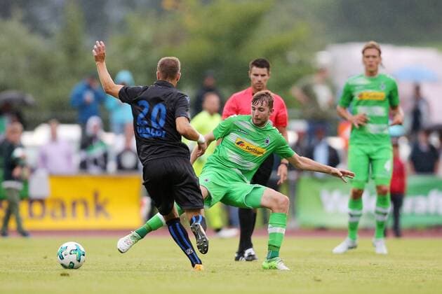 Christoph Kramer (Moenchengladbach) und Maxime Le Marchand (Nizza) waehrend des Testspiels der Borussia Moenchengladbach gegen OGC Nizza am 20.07.2017 in Rottach-Egern. Rottach-Egern Copyright: xEngelbrecht Eibner-Pressefotox EP_MET