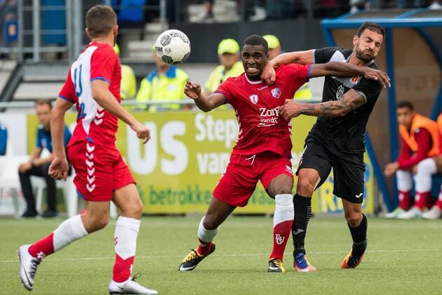 (L-R) Gyrano Kerk of FC Utrecht, Steve Borg of Valetta FC during the UEFA Europa League second qualifying round match between FC Utrecht and Valletta FC at Mandemakers Stadium, on July 20, 2017 in Waalwijk, The Netherlands FC Utrecht v Valletta FC UEFA Europa League 2017 2018 xVIxVIxImagesx xGerritxvanxKeulenxIVx 8270933