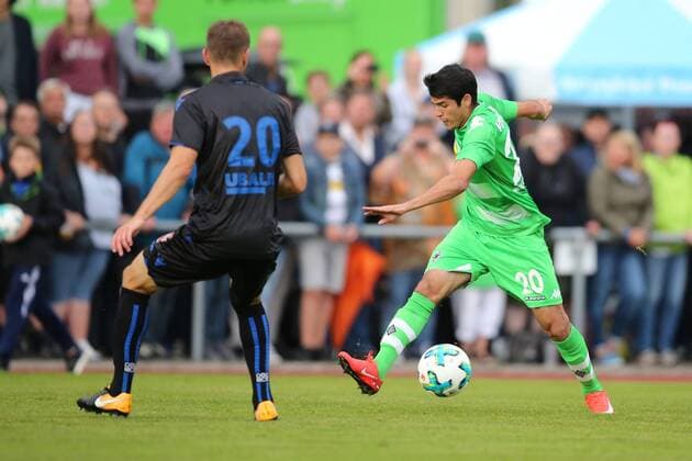 Maxime Le Marchand (Nizza) und Julio Villalba (Moenchengladbacht) waehrend des Testspiels der Borussia Moenchengladbach gegen OGC Nizza am 20.07.2017 in Rottach-Egern. Rottach-Egern Copyright: xEngelbrecht Eibner-Pressefotox EP_MET
