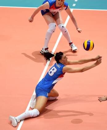 (170721) -- HONG KONG, July 21, 2017 -- Tijana Boskovic (Front) of Serbia competes during the group match against Russia at the FIVB World Grand Prix in Hong Kong, China, July 21, 2017. Liu Yun) (SP)CHINA-HONG KONG-VOLLEYBALL-WORLD GRAND PRIX LoxPingxFai 