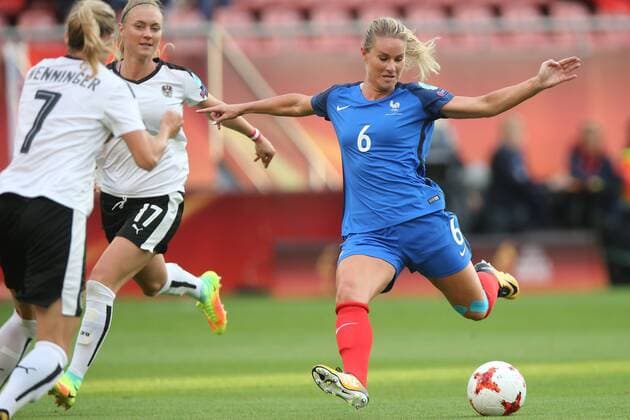 Carina Wenninger of Austria women, Sarah Puntigam of Austria women, Amandine Henry of France women during the UEFA WEURO 2017 Group C group stage match between France and Austria at the Galgenwaard Stadium on July 22, 2017 in Utrecht, The Netherlands Women: France v Austria UEFA WEURO 2017 2017 2018 xVIxVIxImagesx xTomxBodexMultimediaxIVx 8288019