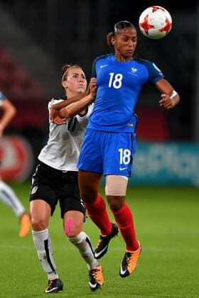 SOCCER - UEFA EURO EM Europameisterschaft Fussball 2017, FRA vs AUT UTRECHT,NETHERLANDS,22.JUL.17 - WOMEN SOCCER - UEFA Women s European Championship EM Europameisterschaft 2017, Group C, France vs Austria. Image shows Viktoria Schnaderbeck (AUT) and Marie-Laure Delie (FRA). GEPAxpictures xFlorianxErtl