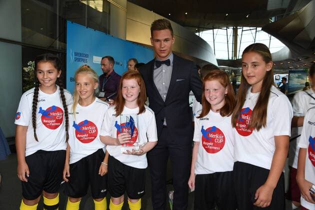 Joshua Kimmich Verleihung des Bayerischen Sportpreis 2017 Auszeichnung, Ehrung, Preis BMW Welt München 22. Juli 2017