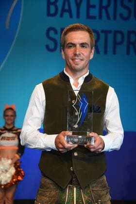 Phillip Lahm Verleihung des Bayerischen Sportpreis 2017 Auszeichnung, Ehrung, Preis BMW Welt München 22. Juli 2017