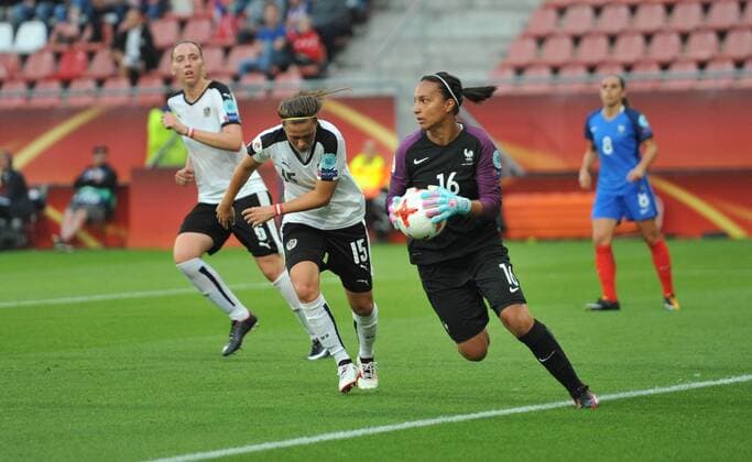 Womens Europeans Austria vs France Utrecht The Netherlands 22nd July 2017 Womens Europeans Austria vs France Sarah Bouhaddi - France 