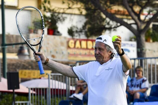 Ilie Nastase CELEBRITES : Classic Tennis Tour 2017 - Saint Tropez - 22 07 2017 NorbertScanella Panoramic 