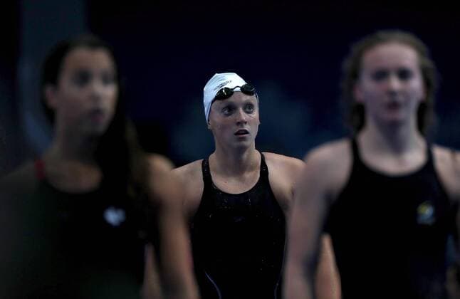 US swimmer Katie Ledecky (C) prepares to compete in women s 400m Freestyle Heats during the 17th FINA World Championships 2017 at the Duna Arena in Budapest, Hungary, 23 July 2017. 17th FINA World Championships 2017 !ACHTUNG: NUR REDAKTIONELLE NUTZUNG!  Copyright: xAlbertoxEstevezx 20170723-636364103386346739