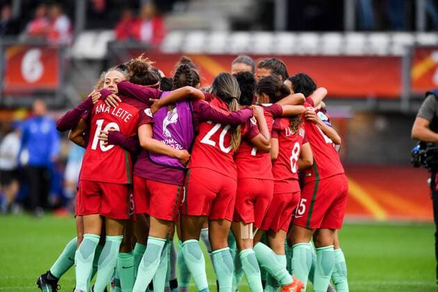 Jubel, Freuen, celebrate, happy, cheer , Goal Celebration Portugal nach 1:2 Sieg, Fussball, UEFA Women s EURO 2017, Schottland - Portugal, xmkx