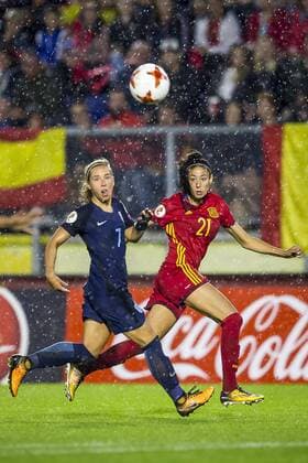 Bilder des Tages - SPORT Fußball, Frauen EM, England - Spanien BREDA - 23-07-2017. EK vrouwenvoetbal, Woman s Euro 2017, groepswedstrijd Engeland - Spanje. Actie met (L-R) Jordan Nobbs en Leila Ouahabi. Engeland - Spanje  Copyright: xToinxDamenx 1654216
