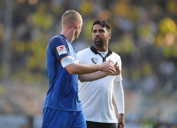 22.07.2017, Fussball GER, 1. Bundesliga, Saison 2017 2018, Testspiel, VfL Bochum - Borussia Dortmund 2-2, Trainer Ismail Atalan (VfL Bochum), re., mit Felix Bastians (VfL Bochum)