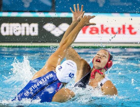 Quarterfinal WaterPolo Women s Hungary HUN (White Cup) Vs Canada CAN (Blue Cup) 11 Kelly McKee CAN Canada 5 Gabriella Szücs HUN Hungary Day 11 24 07 2017 XVII FINA World Championships Aquatics City Park - Varosliget Lake Budapest Hungary Photo Pasquale Mesiano Deepbluemedia Insidefoto pasqualexmesiano