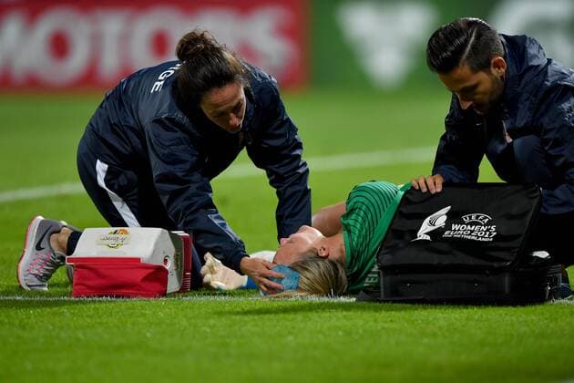 SOCCER - UEFA EURO EM Europameisterschaft Fussball 2017, NOR vs DEN DEVENTER,NETHERLANDS,24.JUL.17 - WOMEN SOCCER - UEFA Women s European Championship EM Europameisterschaft 2017, Group A, Norway vs Denmark. Image shows Ingrid Hjelmseth (NOR). Keywords: injury. GEPAxpictures xFlorianxErtl
