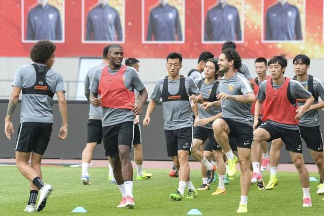 French football star Anthony Modeste, second left, and teammates take part in a training session of Tianjin Quanjian Football Club in Tianjin, China, 15 July 2017. Anthony Modeste  pbu653105_10