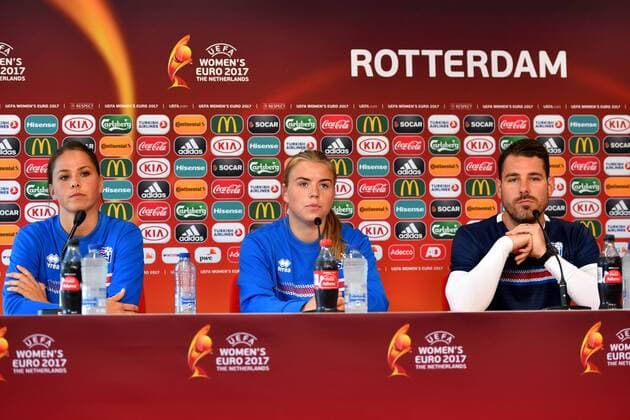 SOCCER - UEFA EURO EM Europameisterschaft Fussball 2017, ISL vs AUT ROTTERDAM,NETHERLANDS,25.JUL.17 - WOMEN SOCCER - UEFA Women s European Championship EM Europameisterschaft 2017, Group C, Iceland vs Austria, preview, press conference PK Pressekonferenz ISL. Image shows Sara Bjork Gunnarsdottir, Ingibjoerg Sigurdardottir and head coach Freyr Alexandersson (ISL). GEPAxpictures xFlorianxErtl