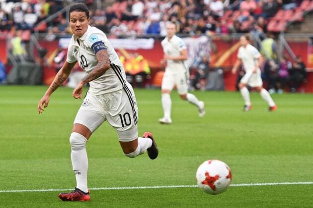Bilder des Tages - SPORT Russia Women v Germany Women UEFA Women s Euros 2017 Dzsenifer Marozsan of Germany during the UEFA Women s Euros 2017 match at Stadion Galgenwaard, Utrecht Copyright: xKristianxKanex FIL-10438-0022 UK Newspapers OUT