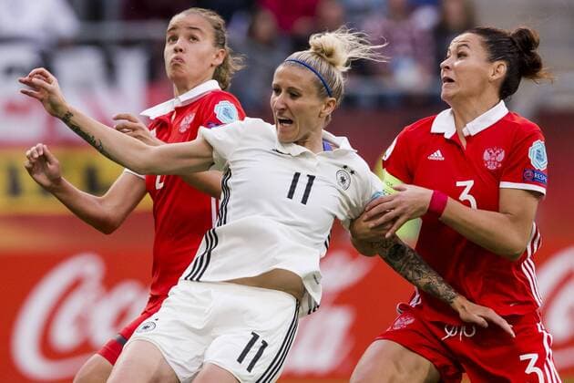 UTRECHT - 25-07-2017, EK Vrouwenvoetbal 2017, Women s Euro 2017, Stadion De Galgenwaard , Groepswedstrijd Rusland - Duitsland , Duitsland speelster Anja Mittag Rusland - Duitsland  x1655357x
