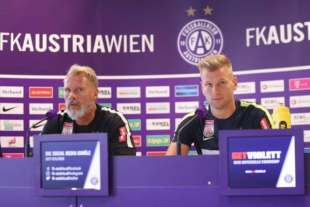 SOCCER - UEFA EL quali, A.Wien vs Limassol, preview VIENNA,AUSTRIA,26.JUL.17 - SOCCER - UEFA Europa League qualification, FK Austria Wien vs AEL Limassol, preview, press conference PK Pressekonferenz A.Wien. Image shows head coach Thorsten Fink (A.Wien) and Alexander Gruenwald (A.Wien). GEPAxpictures xChristianxOrt