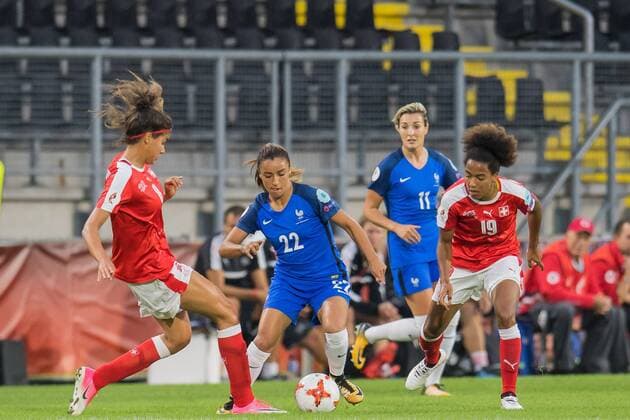 (L-R) Cinzia Zehnder of Switzerland women, Sakina Karchaoui of France women, Claire Lavogez of France women, Eseosa Aigbogun of Switzerland women during the UEFA WEURO 2017 Group C group stage match between Switzerland and France at the Rat Verlegh stadium on July 26, 2017 in Breda, The Netherlands Women: Switzerland v France UEFA WEURO 2017 2017 2018 xVIxVIxImagesx xGerritxvanxKeulenxIVx 8317256
