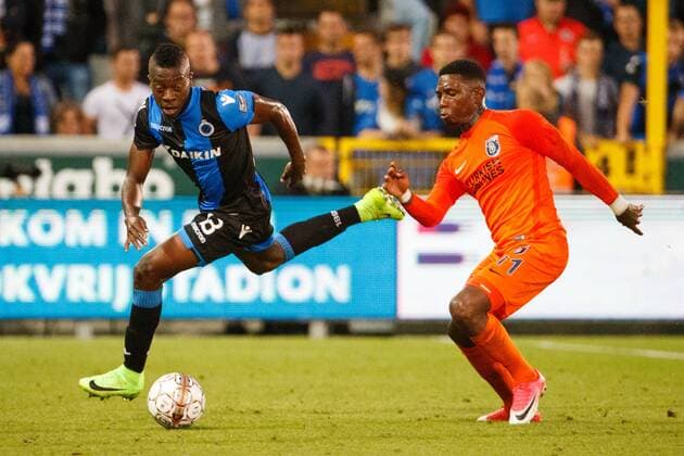 Club s Helibelton Palacios and Basaksehir s Eljero Elia fight for the ball during a soccer game between Belgian team Club Brugge KSV and Turkish club Istanbul Basaksehir F.K., the first leg of the third qualifying round for the UEFA Champions League competition, Wednesday 26 July 2017 in Brugge. KURTxDESPLENTER  x05139389x
