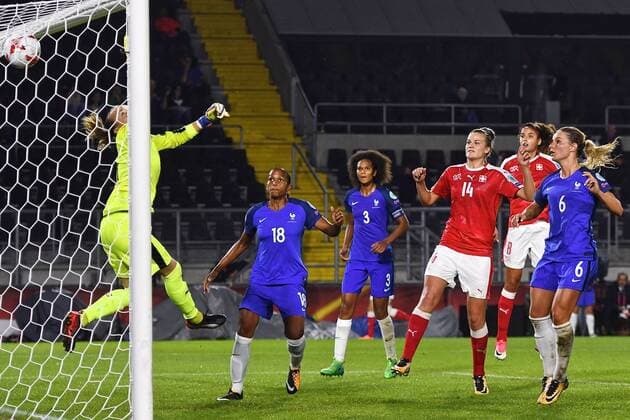 Switzerland v France UEFA Women s Euros 2017 Switzerland goalkeeper GaÃ«lle Thalmann is beaten by the free kick by Camille Abily of France to make it France 1 Switzerland 1 during the UEFA Women s Euros 2017 match at the Rat Verlegh Stadion, Breda Copyright: xKristianxKanex FIL-10443-0044 UK Newspapers OUT
