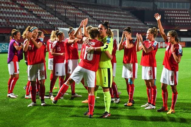 SOCCER - UEFA EURO EM Europameisterschaft Fussball 2017, ISL vs AUT ROTTERDAM,NETHERLANDS,26.JUL.17 - WOMEN SOCCER - UEFA Women s European Championship EM Europameisterschaft 2017, Group C, Iceland vs Austria. Image shows the rejoicing of AUT. GEPAxpictures xFlorianxErtl