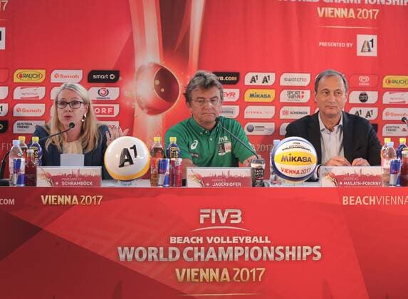 Beach volleyball Beachvolleyball - FIVB World Championships 2017 VIENNA,AUSTRIA,27.JUL.17 - BEACH VOLLEYBALL - FIVB World Championships, press conference PK Pressekonferenz Image shows Margarete Schramboeck (A1), Hannes Jagerhofer and Andreas Mailath-Pokorny. GEPAxpictures xChristianxOrt