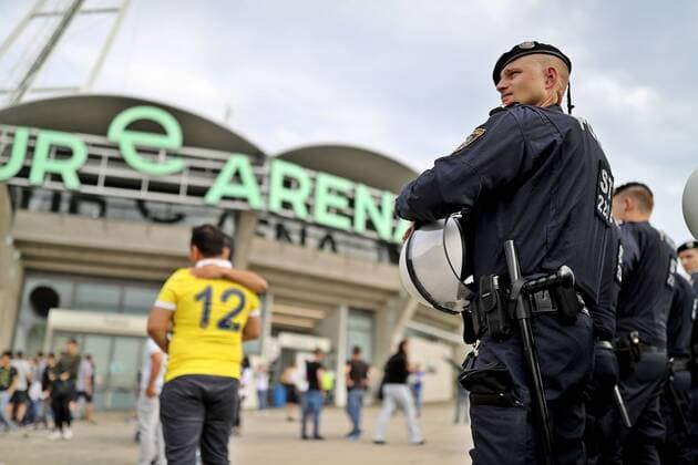 SOCCER - EL quali, Sturm vs Fenerbahce GRAZ,AUSTRIA,27.JUL.17 - SOCCER - UEFA Europa League qualification, SK Sturm Graz vs Fenerbahce Istanbul. Image shows police. GEPAxpictures xM.xOberlaender