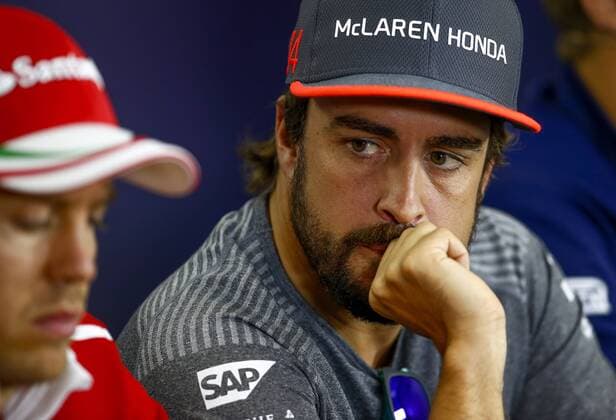 Motorsports: FIA Formula One World Championship WM Weltmeisterschaft 2017, Grand Prix of Hungary, 5 Sebastian Vettel (GER, Scuderia Ferrari), 14 Fernando Alonso (ESP, McLaren Honda), Budapest Hungary xHOCHxZWEIx