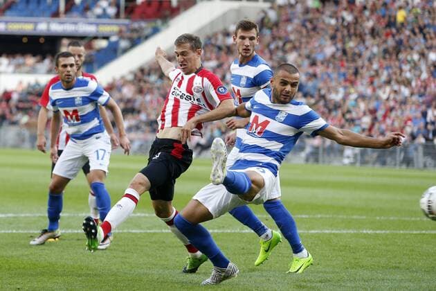 (L-R), Daniel Schwaab of PSV, Muzafer Ejupi of NK Osijek during the UEFA Europa League third qualifying round first leg match between PSV Eindhoven and Osijek at Philips Stadium, on July 27, 2017 in Eindhoven, The Netherlands PSV v Osijek UEFA Europa League 2017 2018 xVIxVIxImagesx xJeroenxPutmansxIVx 8324038