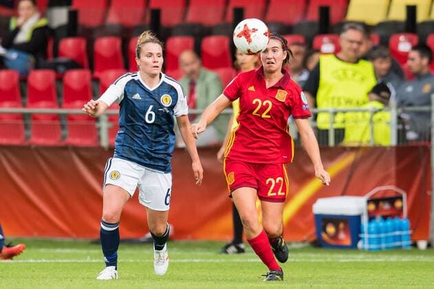 (L-R) Joanne Love of Scotland women, Mariona Caldentey of Spain women during the UEFA WEURO 2017 Group D group stage match between Scotland and Spain at The Adelaarshorst on July 27, 2017 in Deventer, The Netherlands Women: Scotland v Spain UEFA WEURO 2017 2017 2018 xVIxVIxImagesx xGerritxvanxKeulenxIVx 8325069