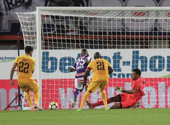 SOCCER - UEFA EL quali, A.Wien vs Limassol VIENNA,AUSTRIA,27.JUL.17 - SOCCER - UEFA Europa League qualification, FK Austria Wien vs AEL Limassol. Image shows Ismail Sassi (Limassol), Felipe Pires (A.Wien), Marcos Airosa (Limassol) and Vozinha (Limassol). GEPAxpictures xChristianxOrt