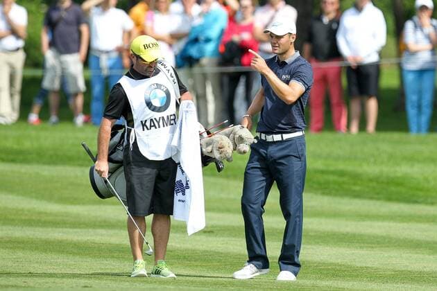 l-r: Caddie Craig Connelly und Martin Kaymer (GER) auf dem Fairway , BMW International Open 2015, Tag 1, Golf, 25.06.2015 Moosinning Bayern Deutschland Copyright: xkolbert-press ChristianxKolbertx