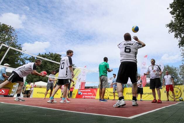Beach volleyball Beachvolleyball - FIVB World Championships 2017 VIENNA,AUSTRIA,28.JUL.17 - BEACH VOLLEYBALL - FIVB World Championships. Image shows the Special Olympics. GEPAxpictures xMaticxKlansek