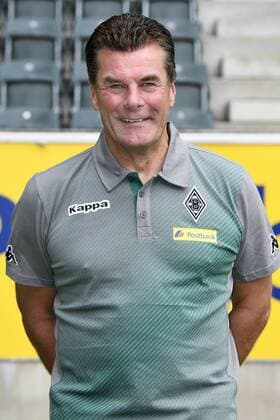Fußball, GER, 1.BL, Porträttermin 2017 2018, VfL Borussia Mönchengladbach, Trainer Dieter Hecking (Gladbach). Einzelbild, Portrait, Porträt.