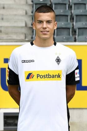 Fußball, GER, 1.BL, Porträttermin 2017 2018, VfL Borussia Mönchengladbach, Laszlo Benes (Gladbach). Einzelbild, Portrait, Porträt.
