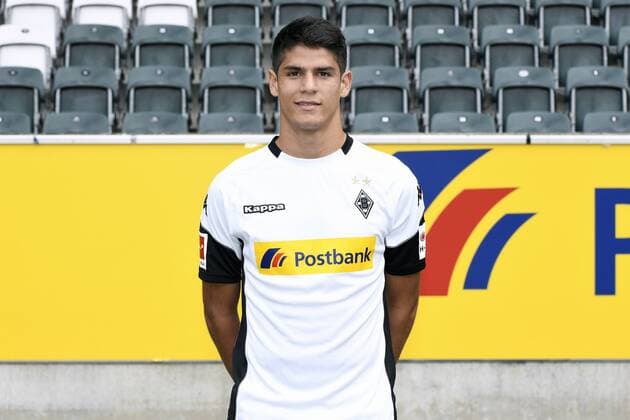 Fußball, GER, 1.BL, Porträttermin 2017 2018, VfL Borussia Mönchengladbach, Julio Villalba (Gladbach). Einzelbild, Portrait, Porträt.
